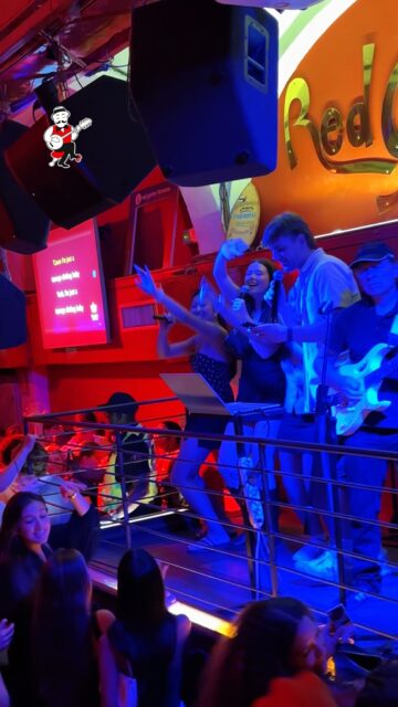 First time at Red Garter... definitely not the last. ❤️🎤 
Great music, great people and the kind of night you can't help but talk about afterwards.
From karaoke classics to DJ vibes, every night has its own story. ✨🍻 
Who's joining you next time? 👀

Prima volta al Red Garter... ma sicuramente non sarà l'ultima. ❤️🎤
Ottima musica, belle persone e quelle serate di cui non puoi fare a meno di parlare il giorno dopo.
Dai grandi classici del karaoke alle vibes del DJ, ogni notte ha la sua storia. ✨🍻
Chi porterai con te la prossima volta? 👀

📍 Red Garter, Via dei Benci, 33R, Firenze.
𝒲𝑒 𝑀𝒶𝓀𝑒 𝐸𝓋𝑒𝓇𝓎 𝒩𝒾𝑔𝒽𝓉 𝒮𝓅𝑒𝒸𝒾𝒶𝓁